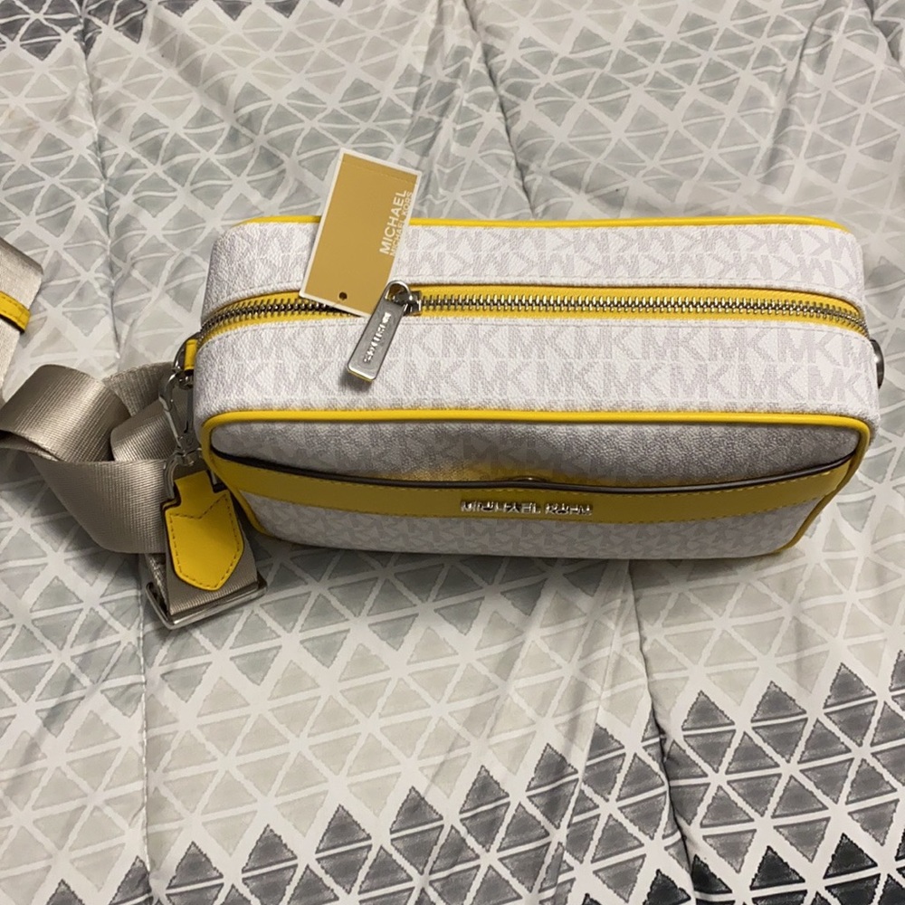 MK purse
